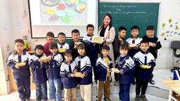 TẾT HÀN THỰC – TRẢI NGHIỆM Ý NGHĨA CÙNG CÔ VÀ TRÒ KHỐI 2, 3 TRƯỜNG TIỂU HỌC THỦ SỸ